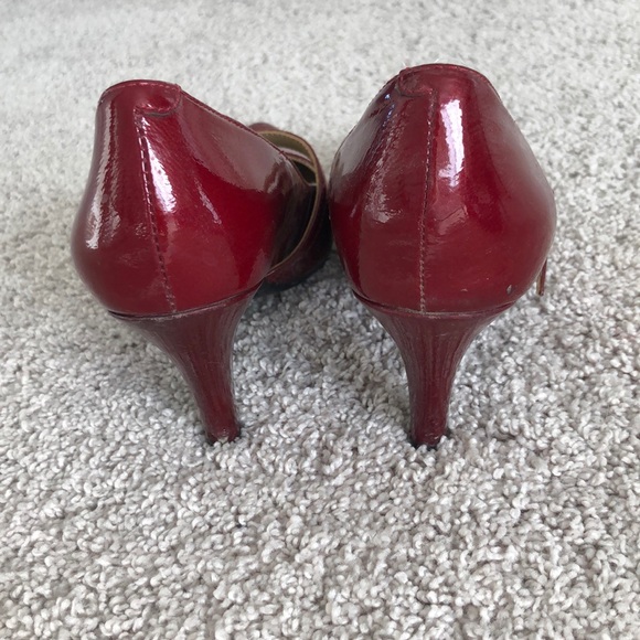 Red shoes - Picture 2 of 3